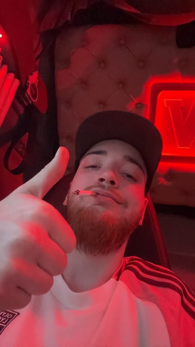 Profil de Aryles