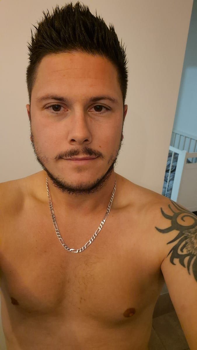 Profil de Hamzah